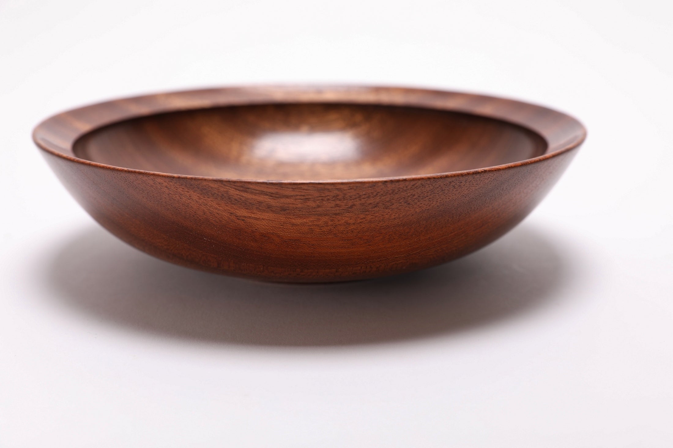 #2704 Ribbon Sapele Wooden Bowl  (7 3/4" x 2")