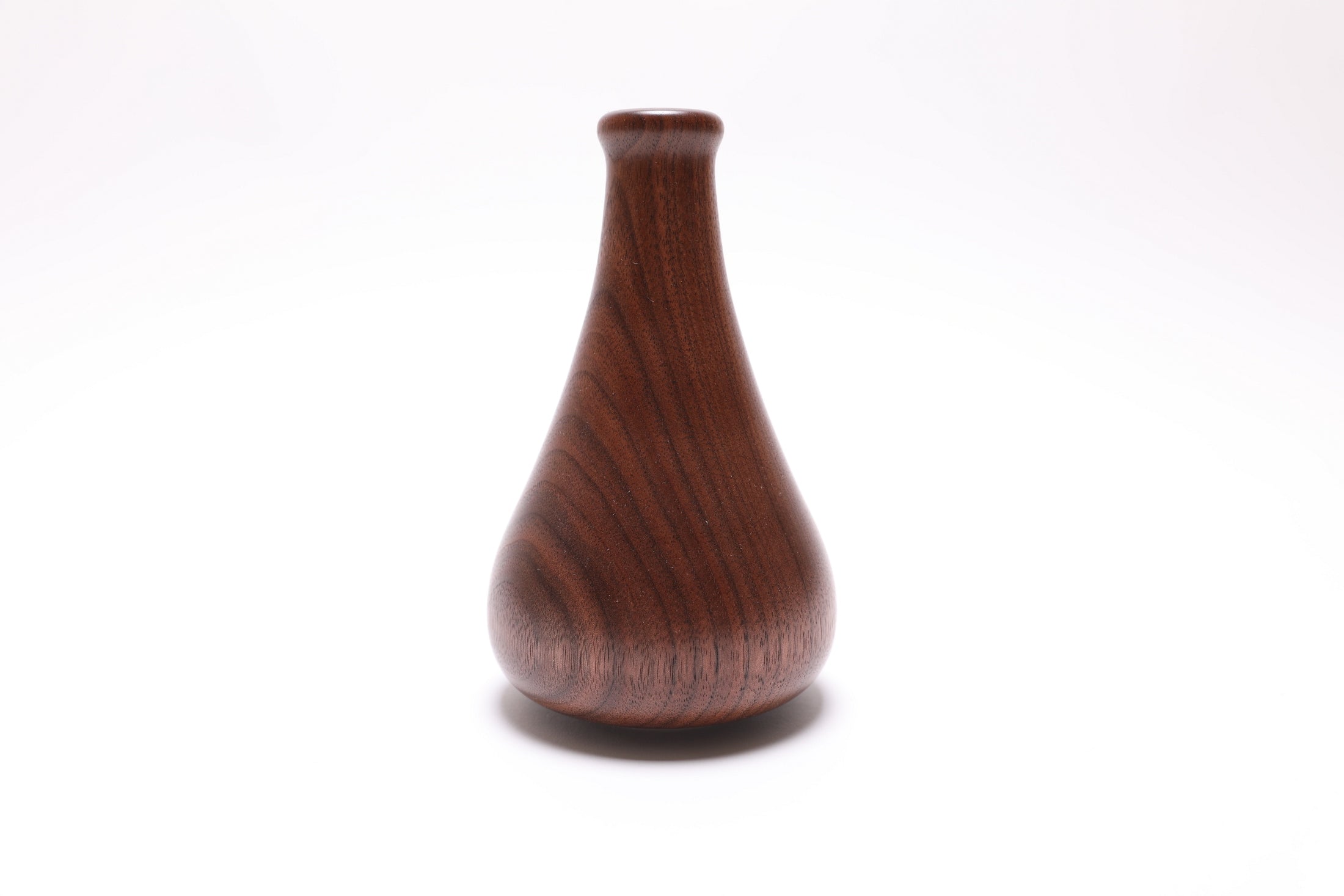 Black walnut weed pot 6½ x 4 inches, natural wood finish detail