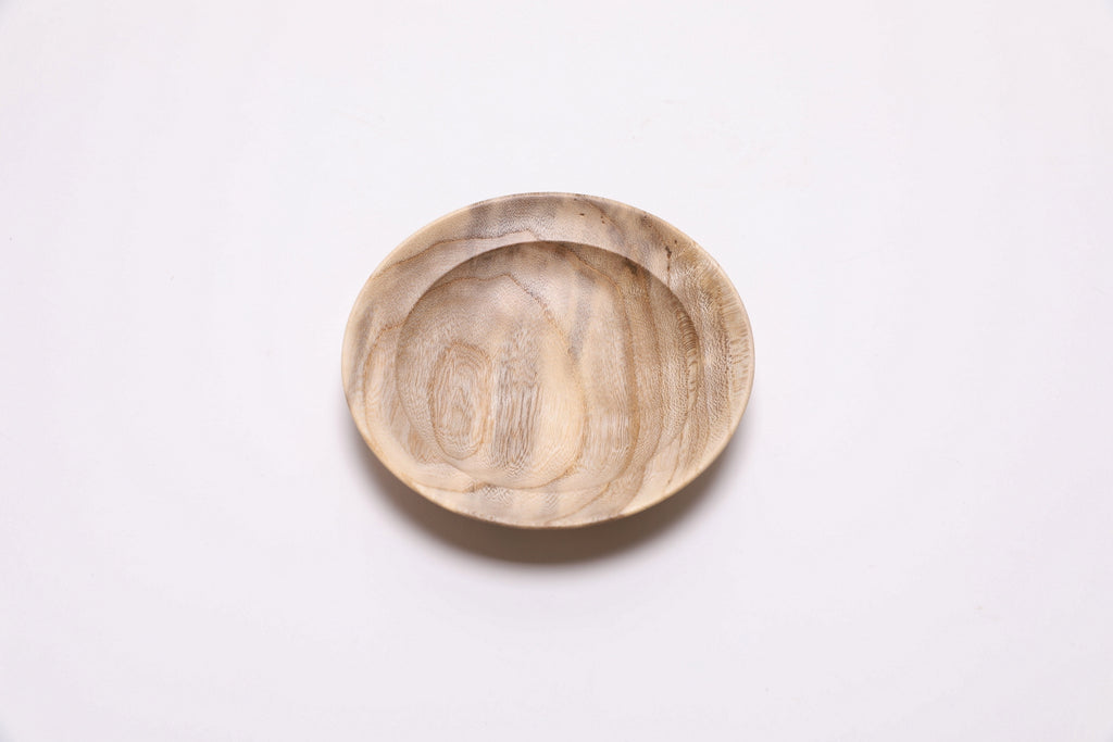 Hackberry ring dish — overhead shot highlighting gray streaks and amber growth ring transitions