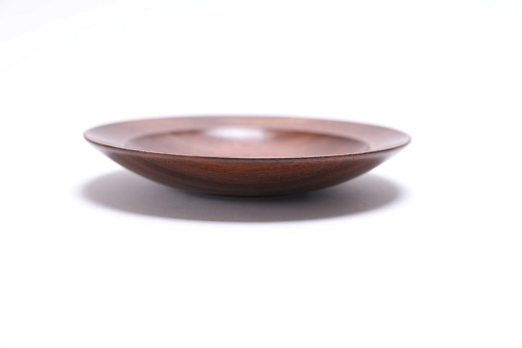 Quartersawn wild black walnut wooden ring dish, side view at 90°, rounded rim and handcrafted profile