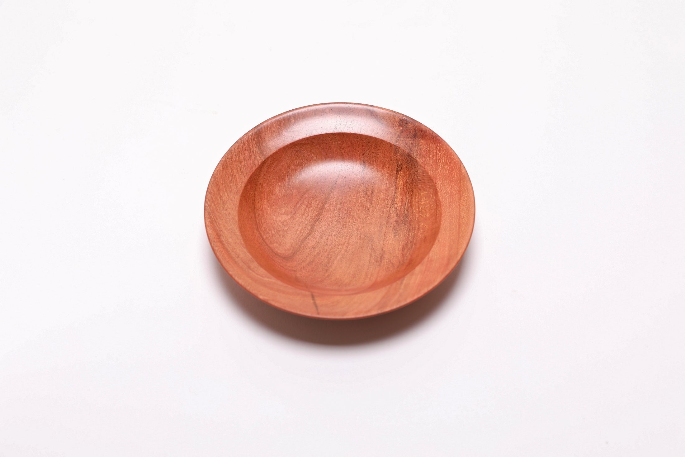 Wild black cherry wooden ring dish, top view, 90°, curved rim and natural wood grain detail