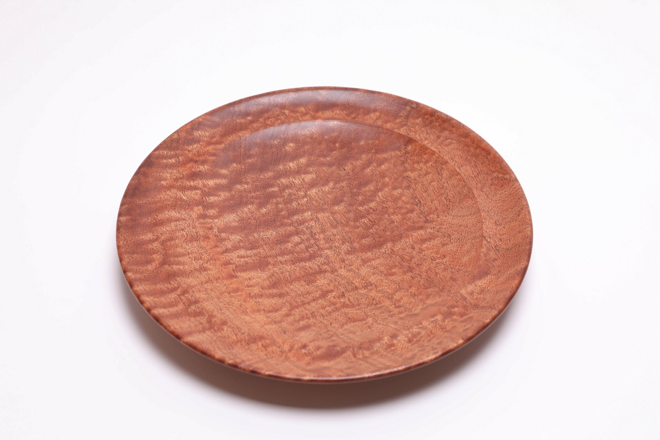 Pommele sapele shallow bowl top view 8, 10 inch diameter detail