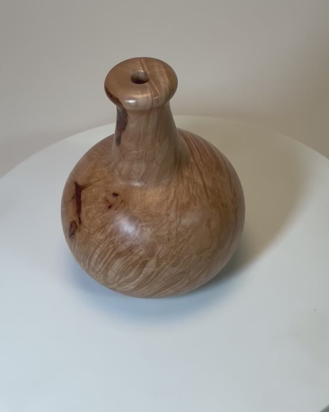 Video demonstration of big leaf maple burl weed pot showing swirling grain and craftsmanship